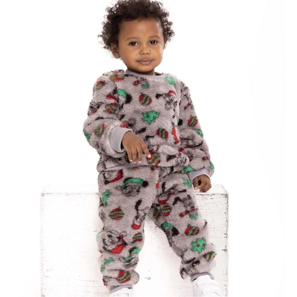 Disney Mickey Mouse Unisex Faux Sherpa 2-Piece Set
